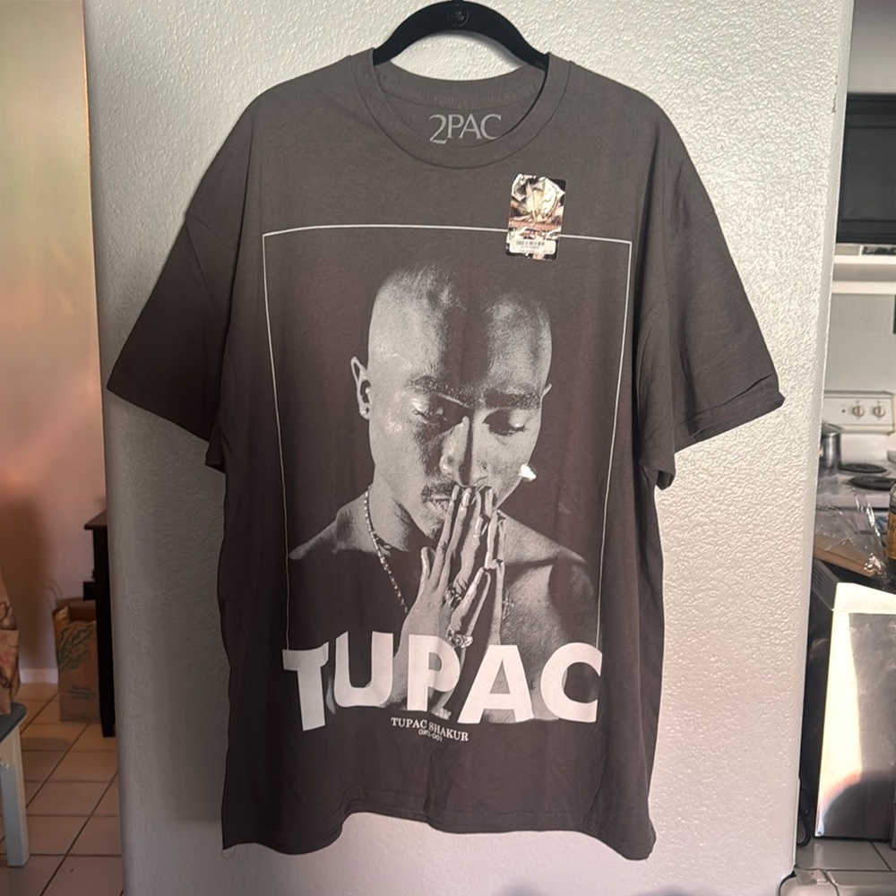 NWT Tupac 2pac Prayer T-shirt , XL men’s graphic tee grey